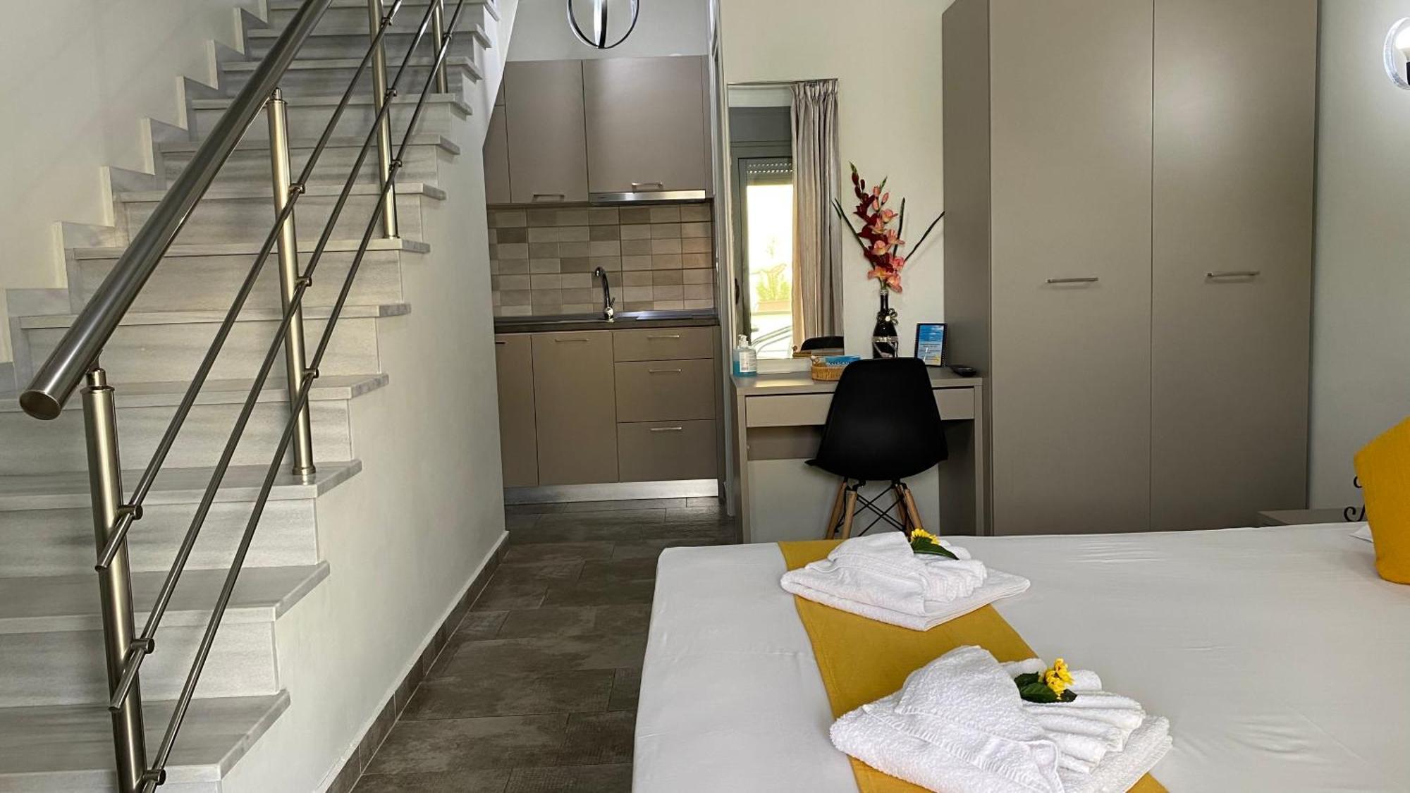 Harmony Studios & Apartments สกาลา โปเตมิอัส ภายนอก รูปภาพ