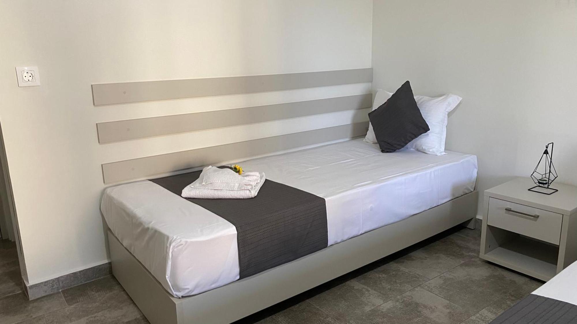 Harmony Studios & Apartments สกาลา โปเตมิอัส ภายนอก รูปภาพ